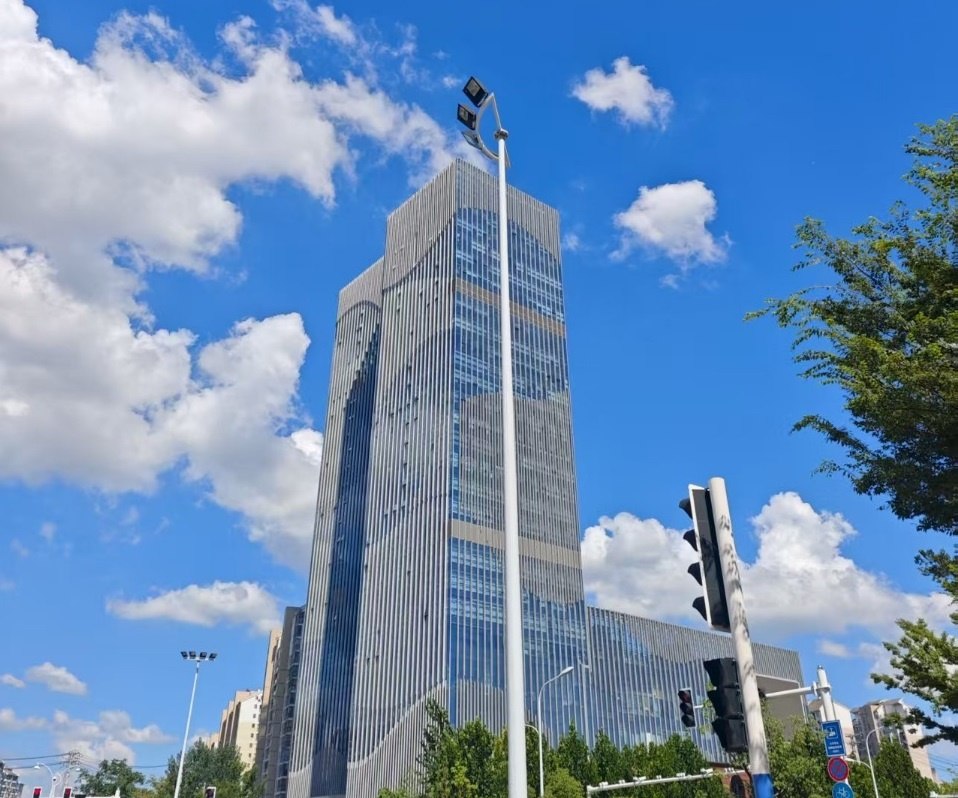 望湖商务中心外观图